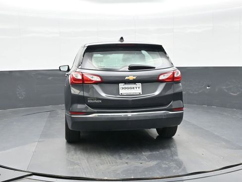 Used 2018 Chevrolet Equinox LS image 4