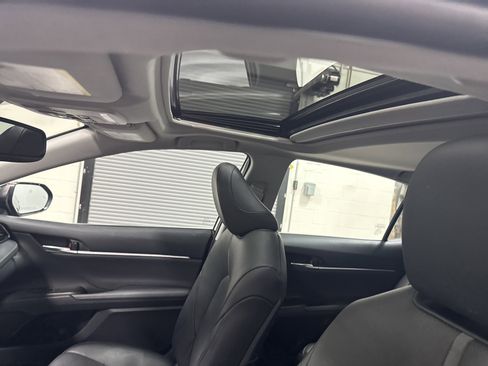 Used 2021 Toyota Camry XLE w/ Navigation Upgrade Package FWD image 13