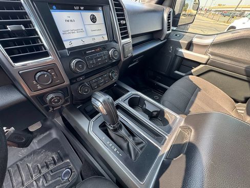 Used 2016 Ford F150 XLT w/ Equipment Group 302A Luxury AWD/4WD image 22