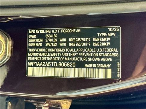 Certified 2026 Porsche Macan Turbo AWD/4WD image 27