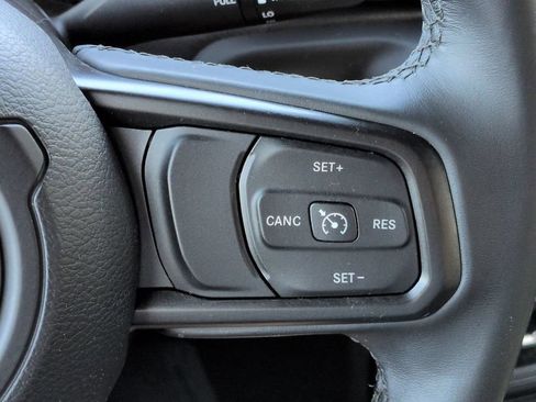 Used 2021 Jeep Wrangler Unlimited Sport AWD/4WD image 23