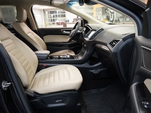 Used 2019 Ford Edge SEL w/ Equipment Group 201A image 34