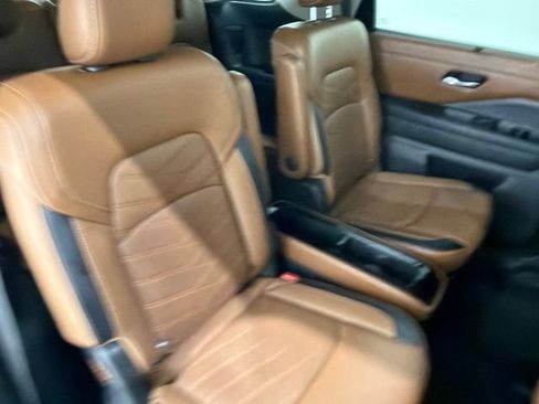 Used 2023 Nissan Pathfinder Platinum AWD/4WD image 24