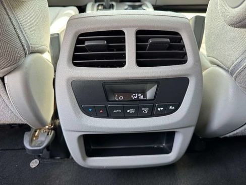 Used 2020 Honda Pilot EX image 16