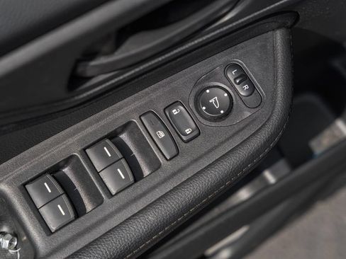 Used 2024 Honda Odyssey EX-L image 39