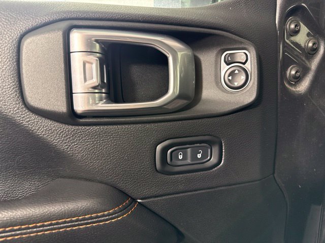 Used 2020 Jeep Gladiator Mojave AWD/4WD image 14