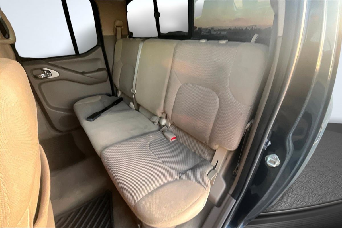Used 2018 Nissan Frontier SV RWD image 25
