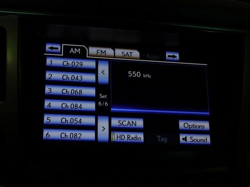 Used 2013 Lexus LX 570 4WD w/ Luxury Pkg w/Pre-crash image 57