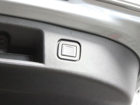 Used 2024 Chevrolet Blazer EV LT image 26