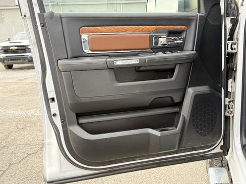 Used 2017 RAM 1500 Laramie Longhorn image 12