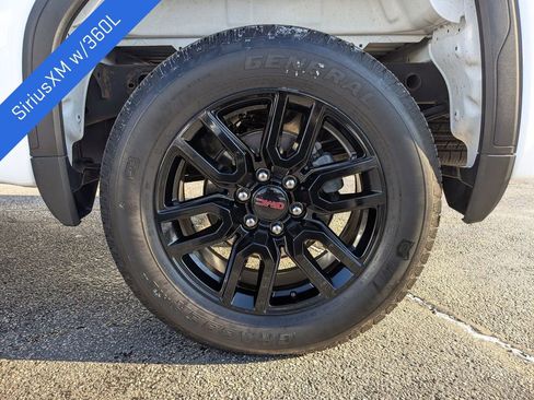 Used 2023 GMC Sierra 1500 Elevation image 10