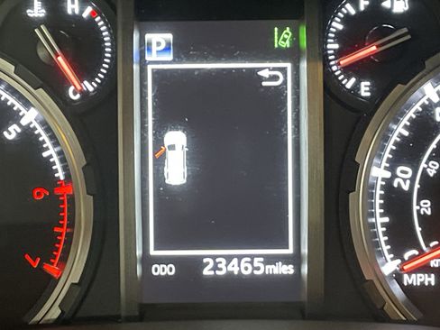 Used 2024 Toyota 4Runner SR5 Premium w/ Moonroof Package image 13