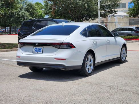 Used 2025 Honda Accord LX image 6