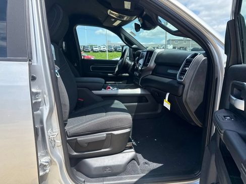 New 2026 RAM 2500 Big Horn AWD/4WD image 25
