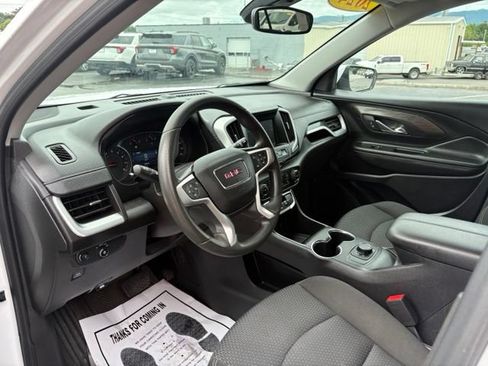 Used 2024 GMC Terrain SLE AWD/4WD image 3