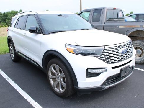 Used 2020 Ford Explorer Platinum w/ Premium Technology Package AWD/4WD image 3