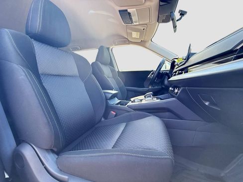 Used 2024 Mitsubishi Outlander ES FWD image 29