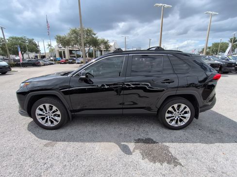 Used 2025 Toyota RAV4 XLE Premium FWD image 8