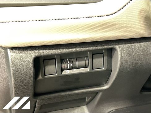 New 2026 Subaru Forester Premium AWD/4WD image 10