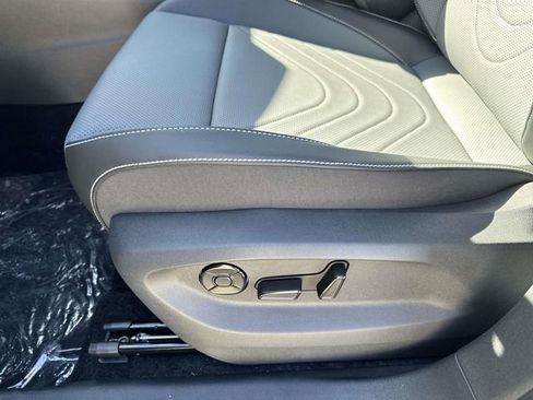 New 2026 Volkswagen Tiguan SE R-Line FWD image 14