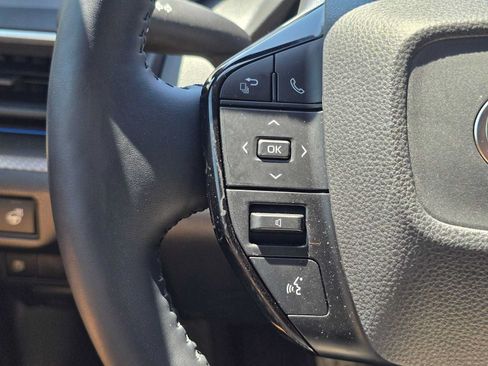 Certified 2026 Toyota Prius XLE FWD image 32
