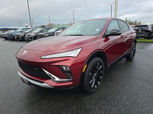 Used 2024 Buick Envista Sport Touring image 9