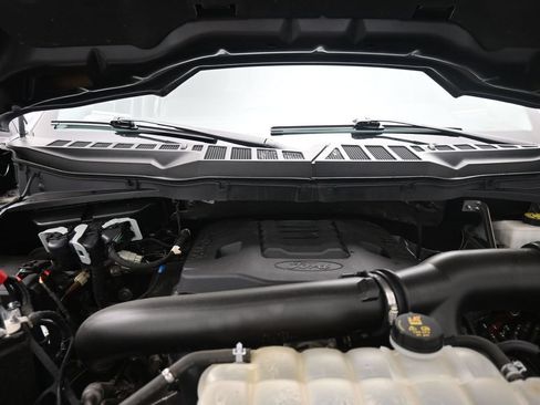 Used 2021 Ford F150 Lariat AWD/4WD image 23