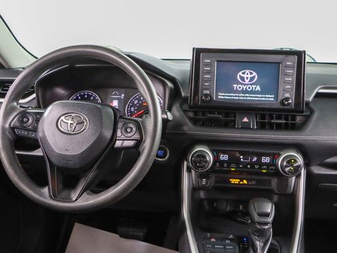 Used 2019 Toyota RAV4 XLE image 17