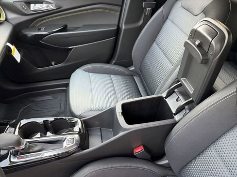 New 2026 Chevrolet Trax LT w/ LT Convenience Package image 21