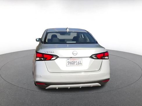 Used 2025 Nissan Versa SV image 12