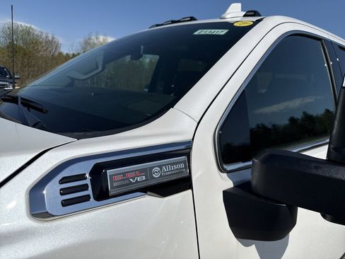 New 2025 GMC Sierra 3500 Denali image 69