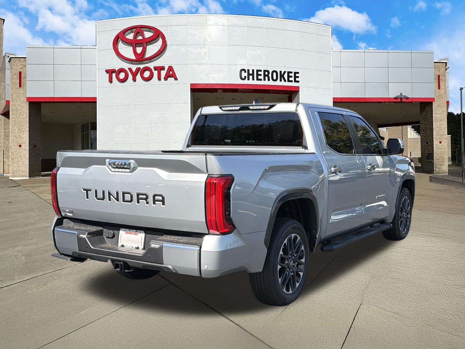 Used 2025 Toyota Tundra Limited AWD/4WD image 5
