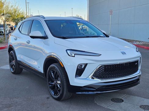 Used 2025 Buick Encore GX Sport Touring w/ Advanced Technology Package image 7