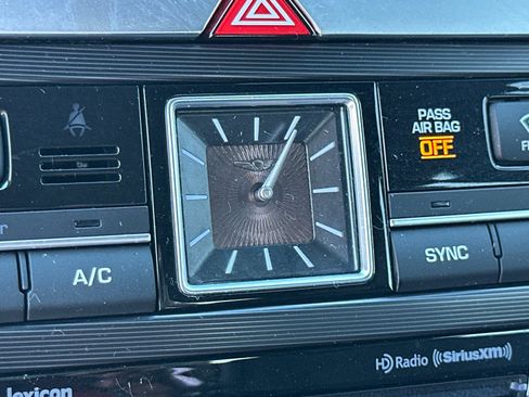 Used 2018 Genesis G80 3.3T Sport image 33