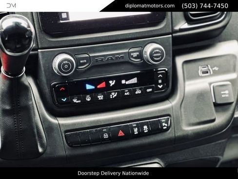 Used 2025 RAM ProMaster 2500 w/ Safety Group FWD image 29