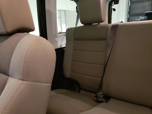 Used 2007 Jeep Wrangler Unlimited Sahara w/ Trailer Tow Group image 12