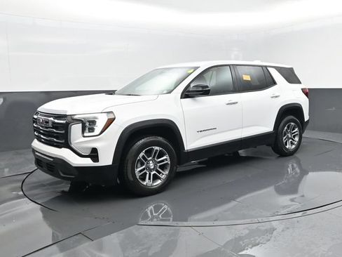 Used 2025 GMC Terrain Elevation AWD/4WD image 1