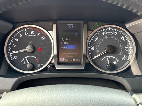 Used 2021 Toyota Tacoma SR5 w/ SR5 Appearance Package (SM) image 20