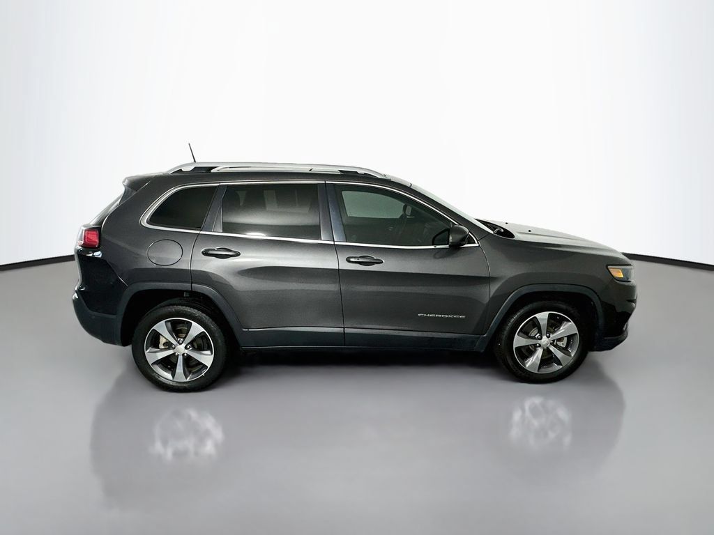 Used 2019 Jeep Cherokee Limited w/ Luxury Group FWD image 8