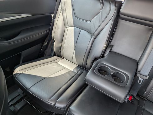 Used 2025 INFINITI QX60 Luxe AWD/4WD image 12