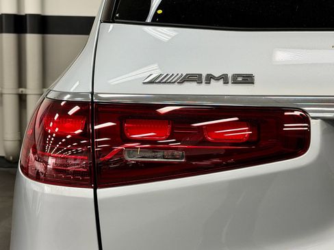 Used 2024 Mercedes-Benz GLS 63 AMG 4MATIC image 13