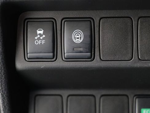 Used 2019 Nissan Rogue Sport SV image 24