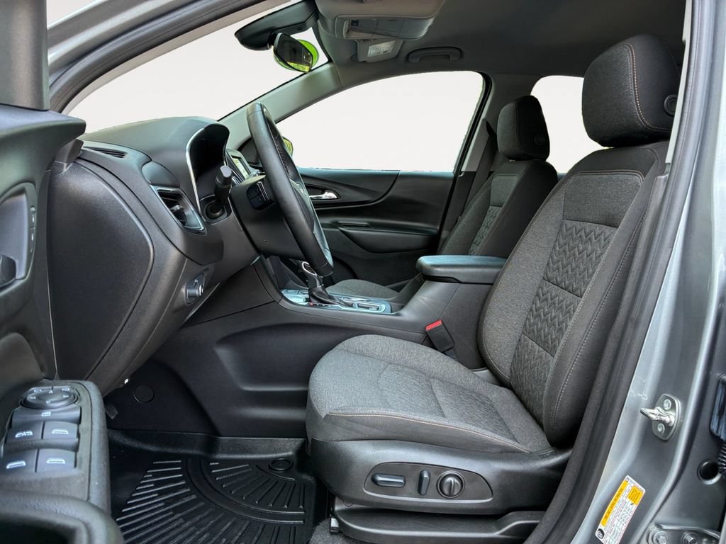 Used 2024 Chevrolet Equinox LT FWD image 9