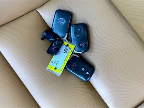 Used 2016 Lexus CT 200h image 14