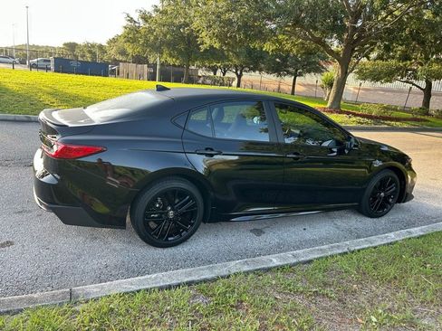 Used 2026 Toyota Camry SE w/ Convenience Package FWD image 6