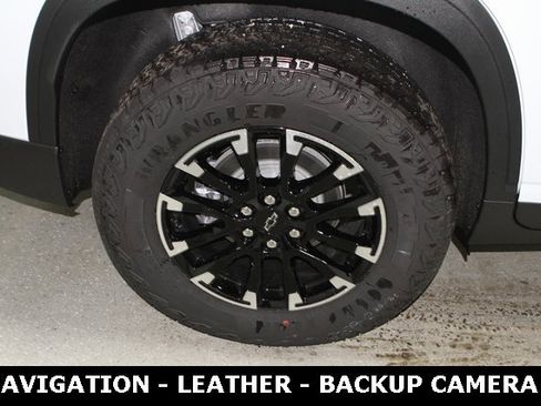 New 2026 Chevrolet Traverse Z71 w/ LPO, Floor Liner Package image 5