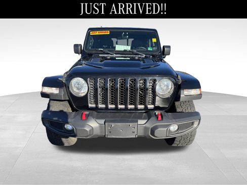 Used 2023 Jeep Gladiator Rubicon w/ Cold Weather Group image 2