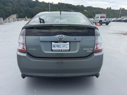 Used 2004 Toyota Prius FWD image 4