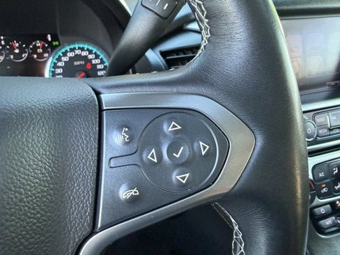 Used 2017 Chevrolet Suburban Premier image 29