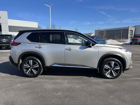 Used 2023 Nissan Rogue Platinum w/ Platinum Premium Package image 10